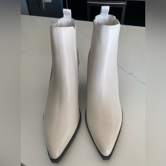 NWOT Marc Fisher Women's Matter Block Heel White Pointed Toe Booties Ankle Boots - Picture 8 of 12